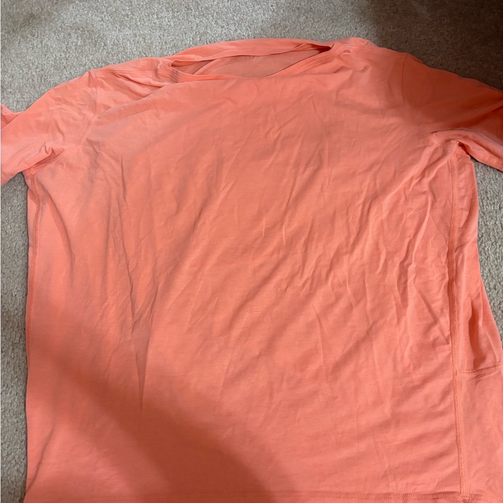 Womens lululemon shirt